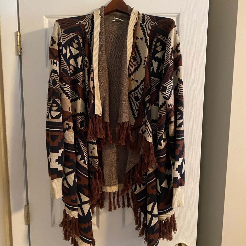 Women’s rustic patterned cardigan